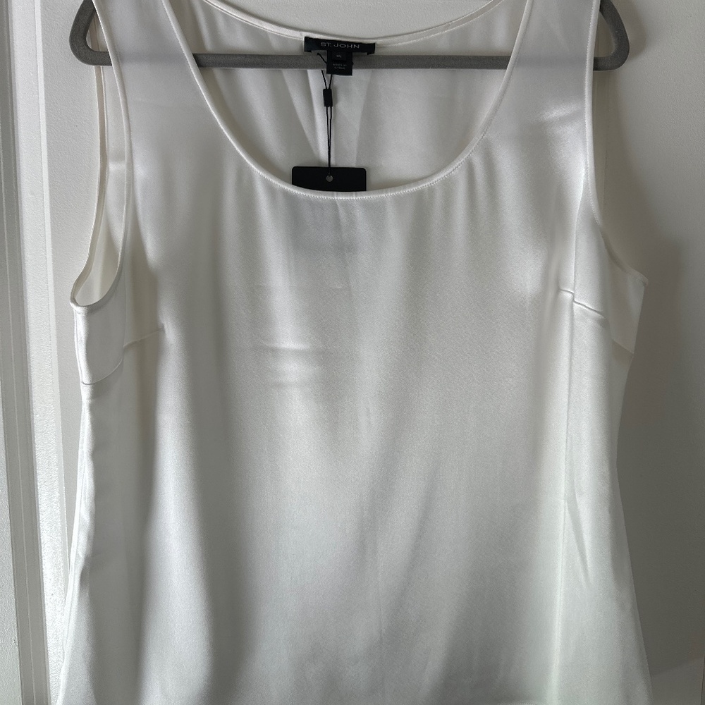 St. John Shell - White - XL